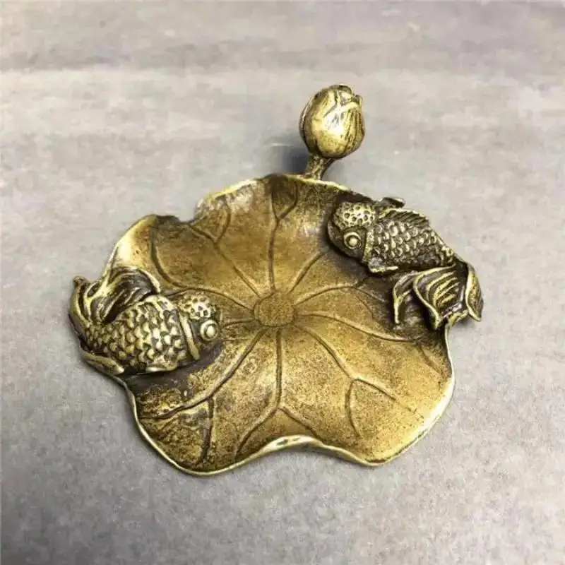 1 Pcs Retro Brass Goldfish Lotus Leaf Figurine Mini Incense Stick Holder Desktop Sculpture Home Office Decoration Ornament