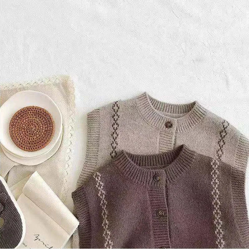 Children's Girls Woolen Vest 2023 Spring and Autumn New Boys Korean Retro Knitted Vest Baby Fashionable Cardigan Fashion Clothes image 4