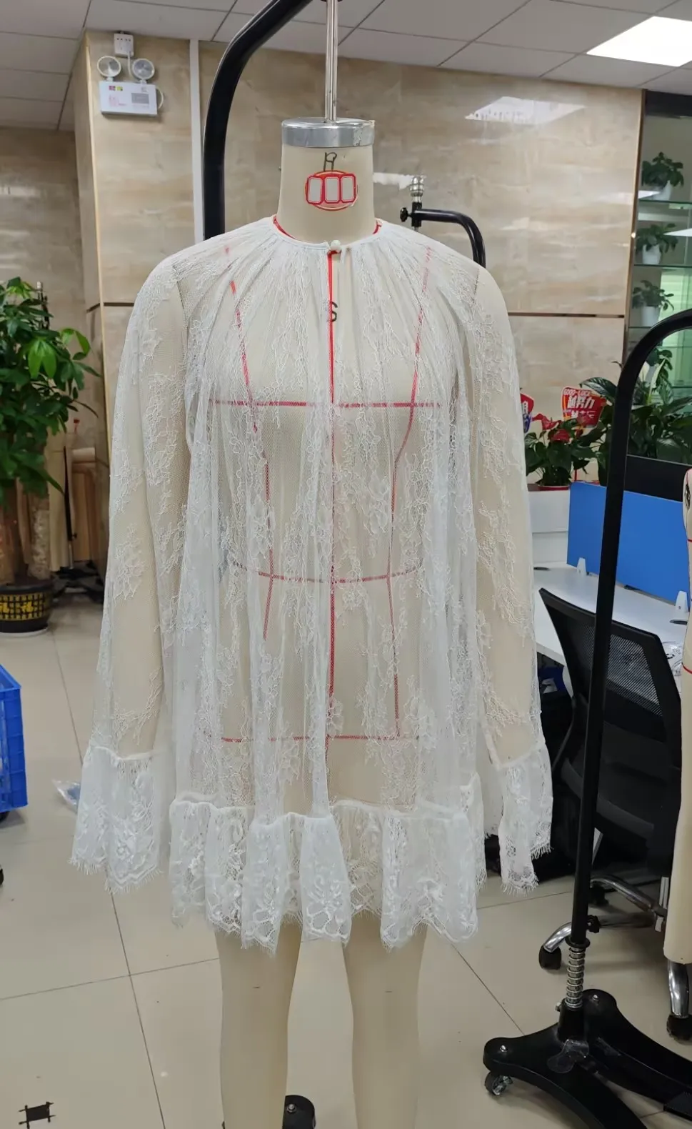 

Женское кружевное платье-накидка свободного кроя, полупрозрачное, с круглым вырезом, мини, с рюшами, для вечеринок и клубов