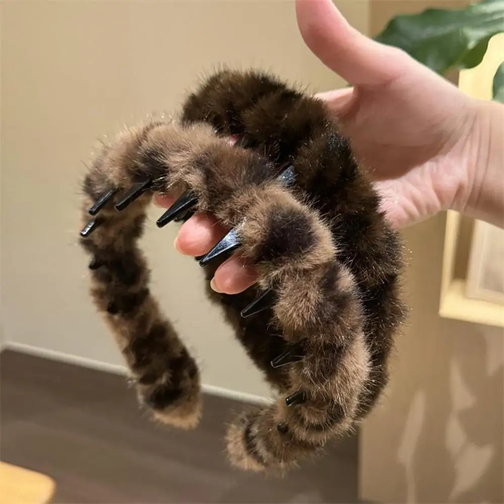 Women Leopard Print Plush Wavy Hair Hoop High Skull Top Head Hoop Fluffy Non-slip Teethed Hairband Spicy Girl Hair Accessories