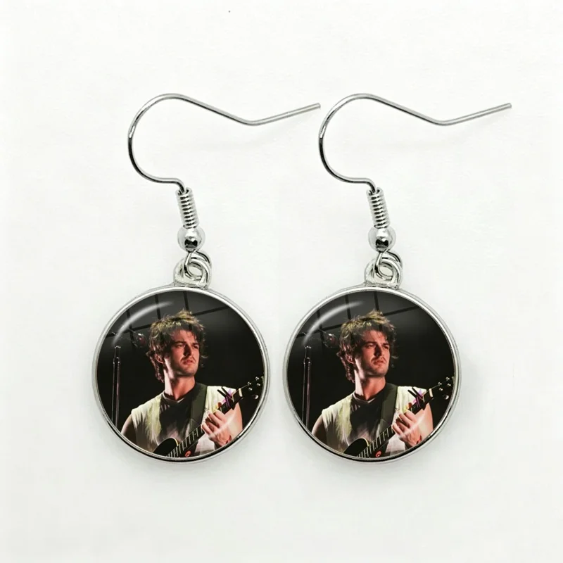 Glass American Actor J-Joe Keery Women Dangle Earrings Fashion Drop Earrings Glass Cabochon Lady Earrings Jewelry
