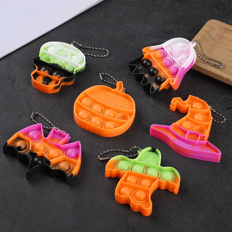 6/12 Stück Halloween Mini Pop Schlüsselanhänger Geist Kürbis Hexenhut Ornamente Halloween-Party Geschenktüten-Füller Süßes oder Saures Spielzeug – Detail 7