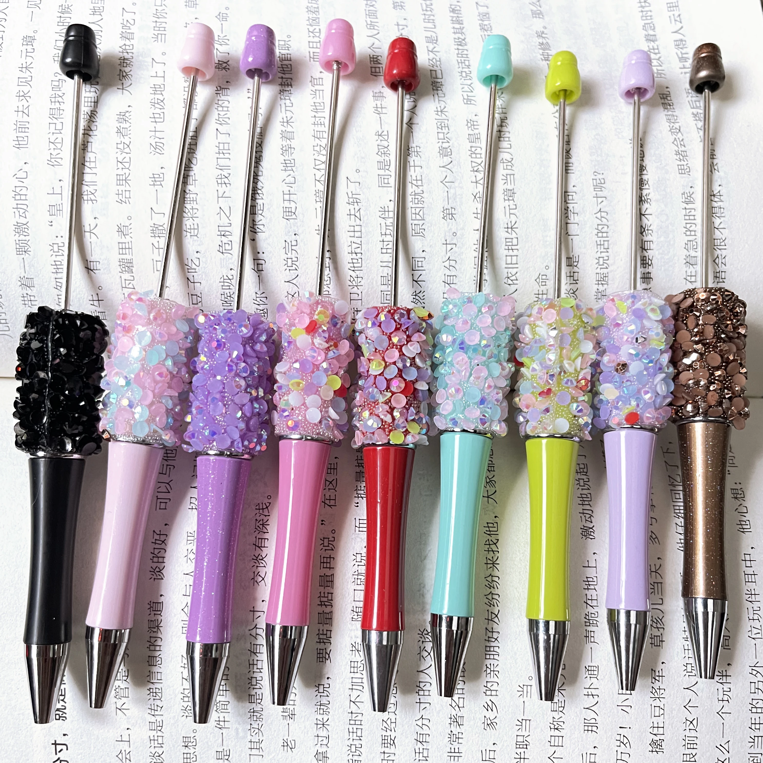 60Pcs Diamond Beadable Pens Bling Bead Ballpoint Pens DIY Plastic Bead Pen Crystal Rhinestone Shaft Black Ink Ballpoint Pens