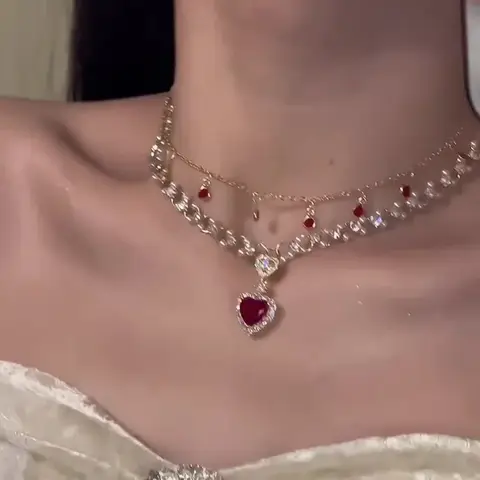 Red Heart-shaped Pearl Double-layered Necklace Creative Princess's Necklace Light Luxury and High-end New Year Collarbone Chain