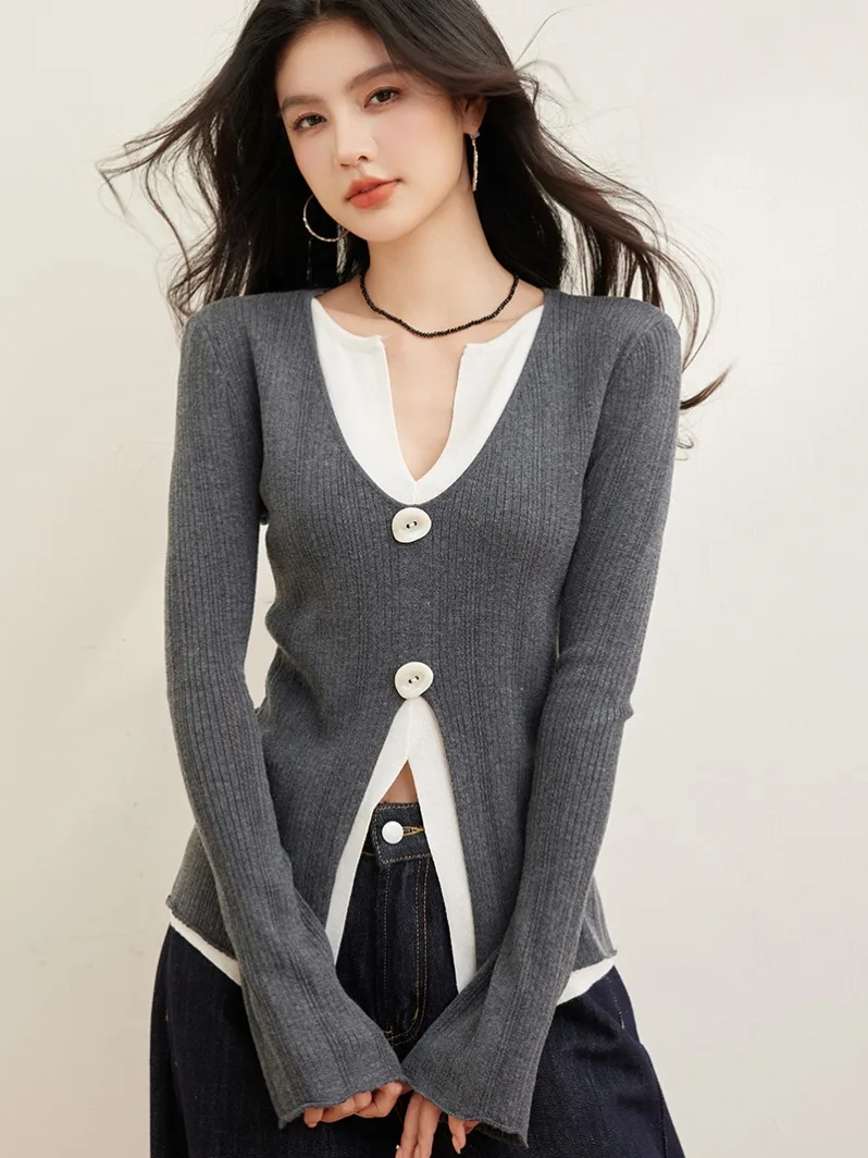

Unique Color Blo Long Sve Knitted Sweater Women's Slim Fit Fake Two-Piece High-End Feeling Spring Season Small Top