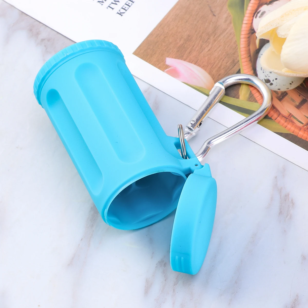

Portable Ashtray Key Chain Mini Pocket Smoking Holder Flame Retardant Built-In Honeycomb Structure Instant Extinguish 7