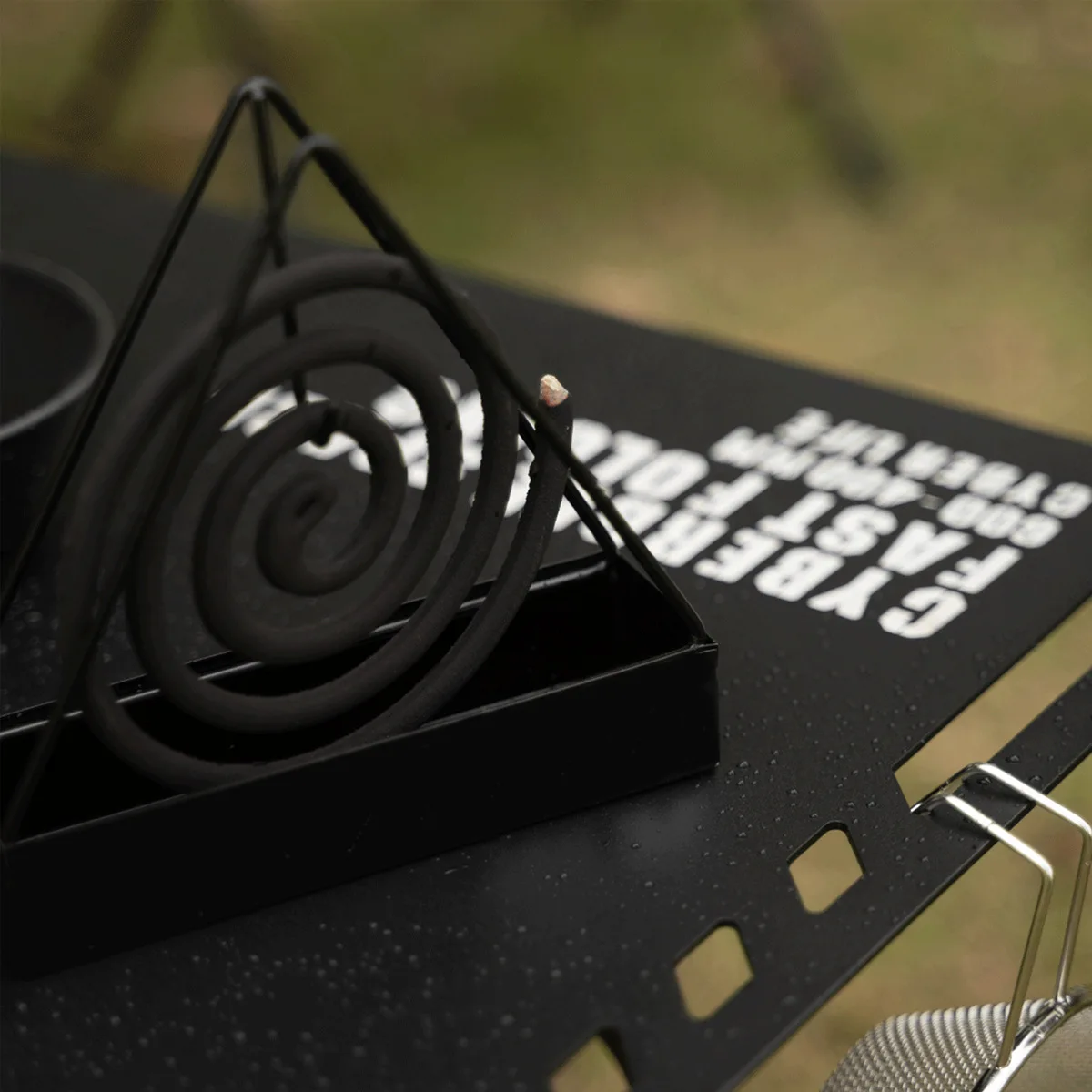 

Outdoor Portable Large Metal Mosquito Coil Holder,Triangular Wrought Iron Multi-functional Incense Burner Creative Decor