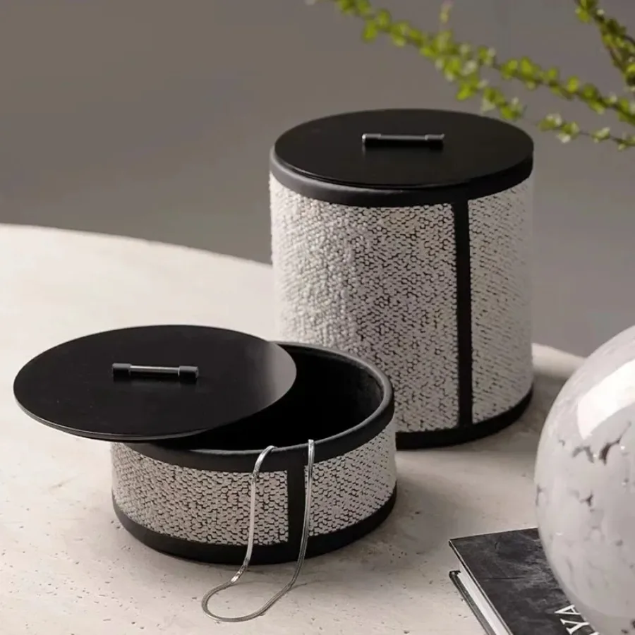 

Minimalist Creative Storage Box Cylindrical Leather Metal Jewelry Box Home Cloakroom Organizer Entrance Key Box with Lid
