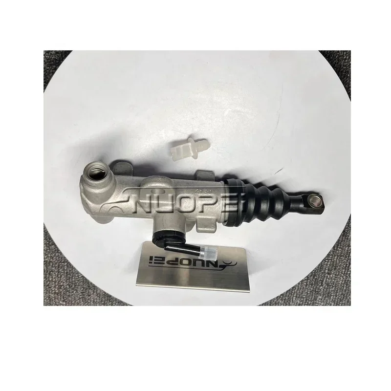 European Auto Spare Parts Scani Clutch Master Cylinder Oem 2424254 KA1000629323 for Truck