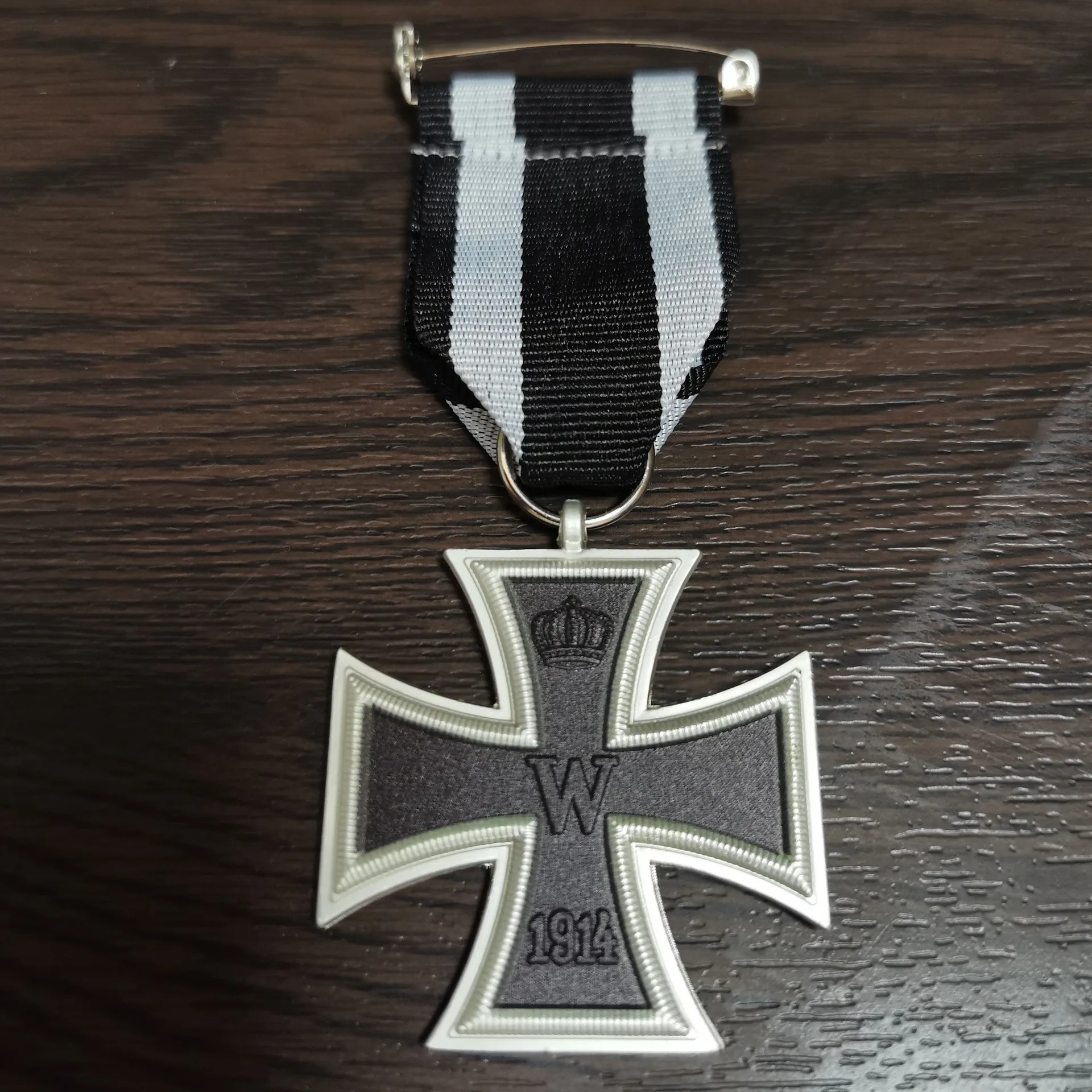 1914 Germany USSR Prussia Cross Honor Badge Lapel Pins Metal Badge Medal Souvenir Collection Lucky Wealth Star Art Gifts