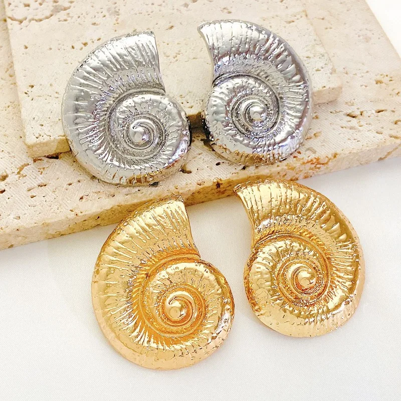 Fashionable Summer Vacation Ocean Conch Ear Studs Necklace for Women Trendy Beach Party Exaggerated Bohemian Jewelry Earrings