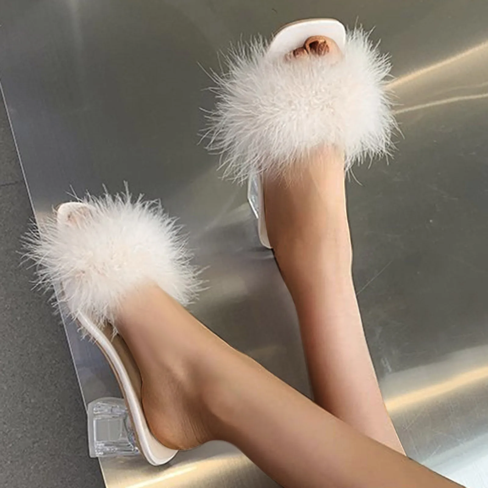 

Women's Exposed Toes Shoes Solid Color Fur Thick Heels Sandals Summer Fashion Casual Breathable High Heels Ladies Sandals