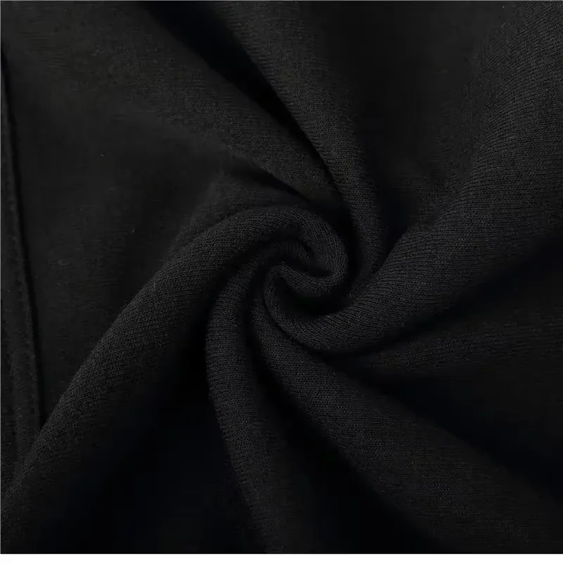 Winter- und Herbstmode für die Straße: Herren-Sweatshirt mit Kapuze und „Motorrad“-Muster. Warm und bequem. Oberteil für Outdoor-Bekleidung – Detail 9