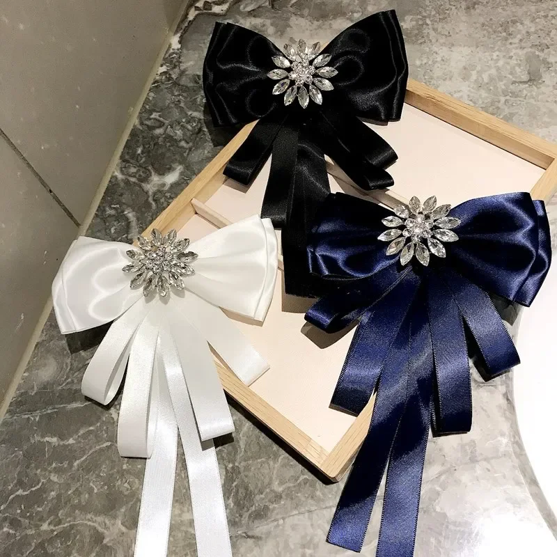 Korean Fabric Big Bow Tie Brooch Pin Crystal Ribbon Cravat Fashion Jewelry Shirt Collor Pins Brooches for Women Accessories