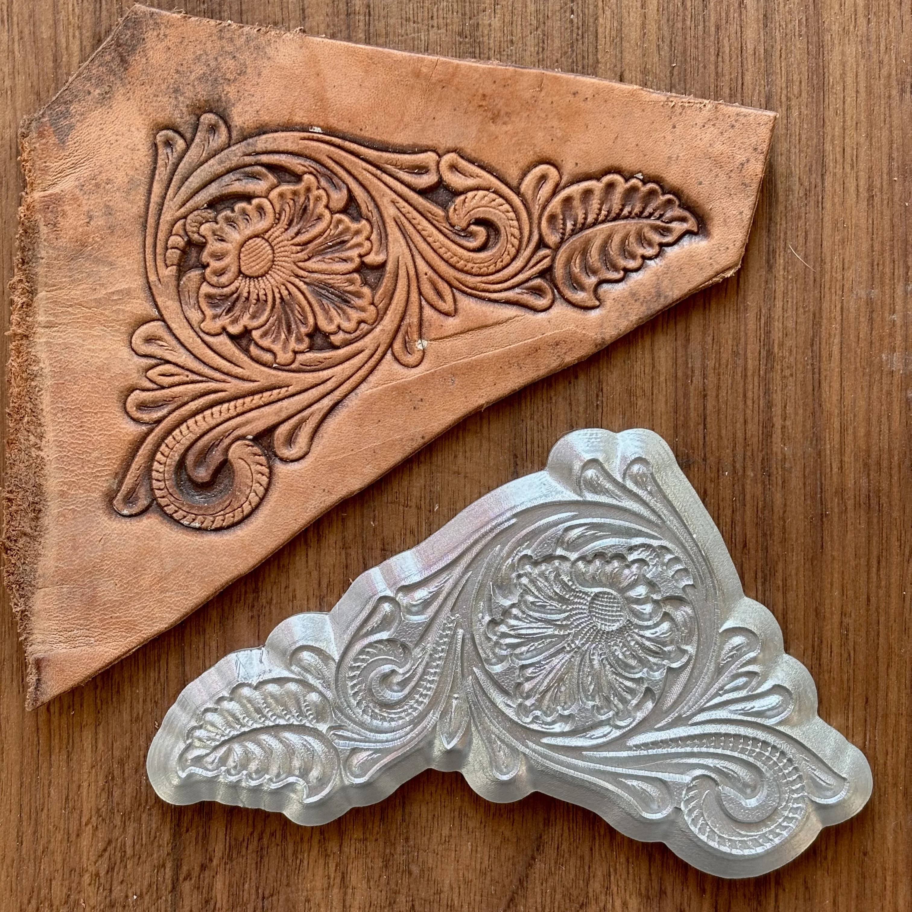 

3D Flower Leaf Design Leather Embossing Mold Carving Stamp Aluminum Alloy Stamps Leathercraft Stamping Shaping Tool Border Stamp