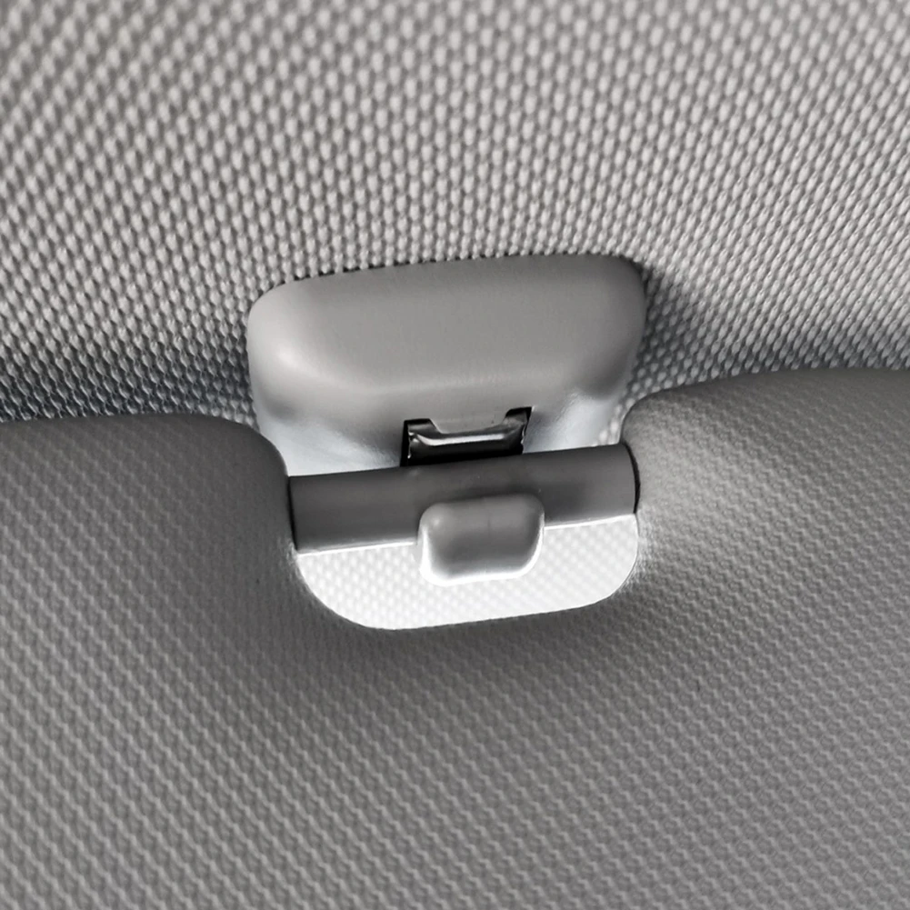 Car Sun Visor Holder Bracket Hanger 3B0857561B Hook Clip Bracket for Touran Polo Bora Sharan Sedan Syncro