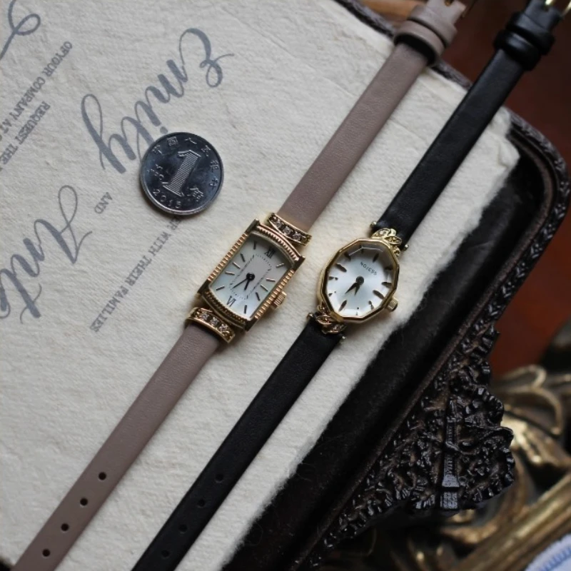 

Antique Women's Quartz Wristwatch Medieval Quartz Wristwatch Roman Numerals Genuine Leather Leather Waterproof Ladies Clock