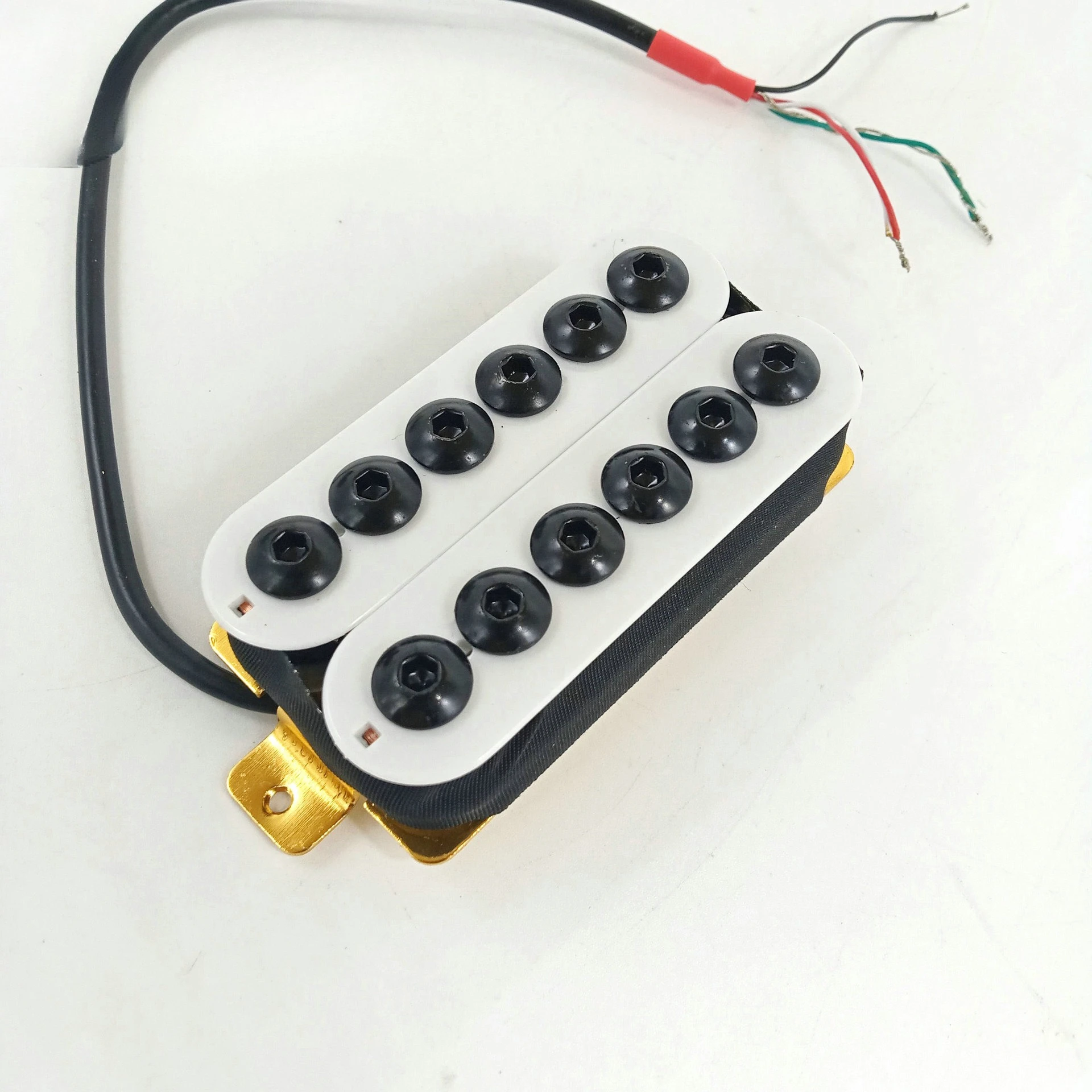 

Лучший выбор: 4-контактный гибридный звукосниматель Humbucker с шестигранным разъемом для электрогитар S/T S/Q, 50 52 N&B