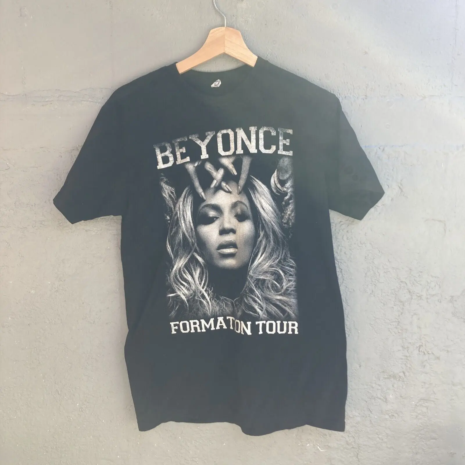 Beyonce The Formation World Tour 2016 Concert T-Shirt Size Medium Double Sided