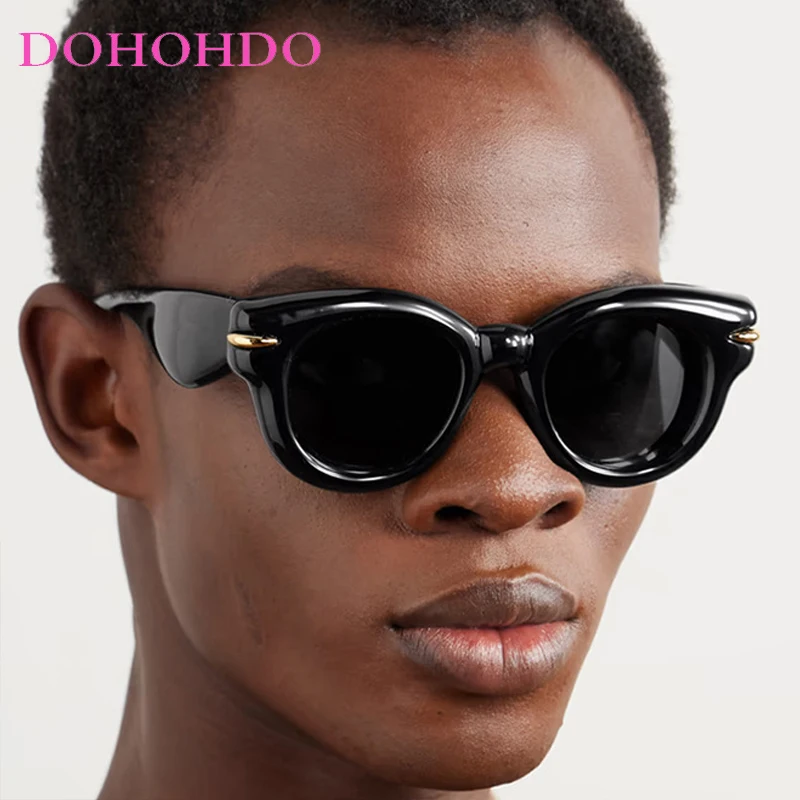 

Punk Thick Frame Vintage Rivets Women Sunglasses Luxury Brand Design Personality Men Sunglass Drive Travel Unisex Eyewear UV400