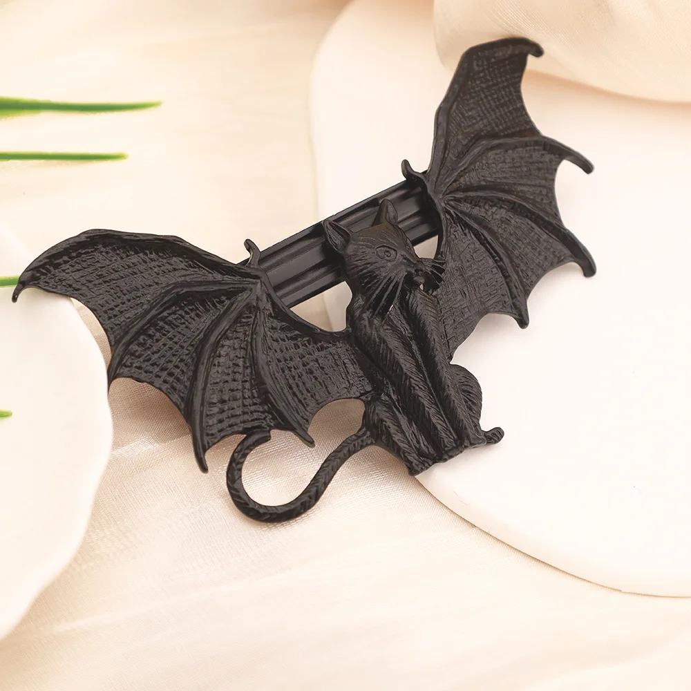 Halloween Party Props Gothic Flying Cat Hair Clip Alloy Barrette for Women Perfect gifts for friends