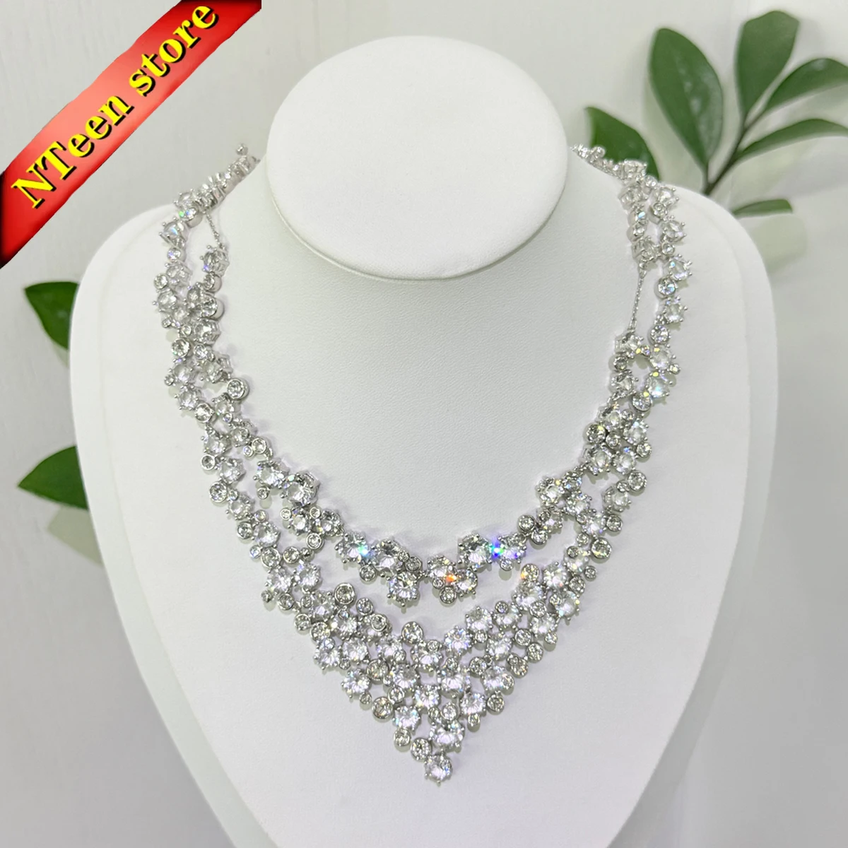 

2025 New Trend Luxury Anniversary Sets Charm White Water Drop Crystal Fashion High Quality Necklaces Bracelet Earrings for Women