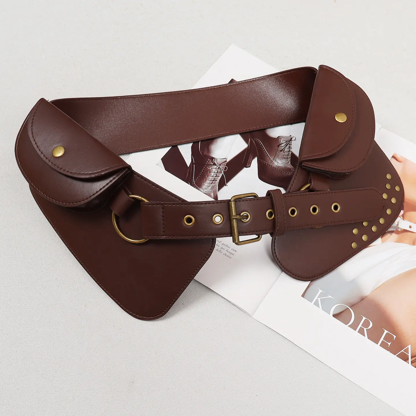 Punk Style Rivet Studded Waist Belts for Women Irregular Wide Waistbands with Key Lipstick Bag Punk Ceinture Pour Femme Luxe