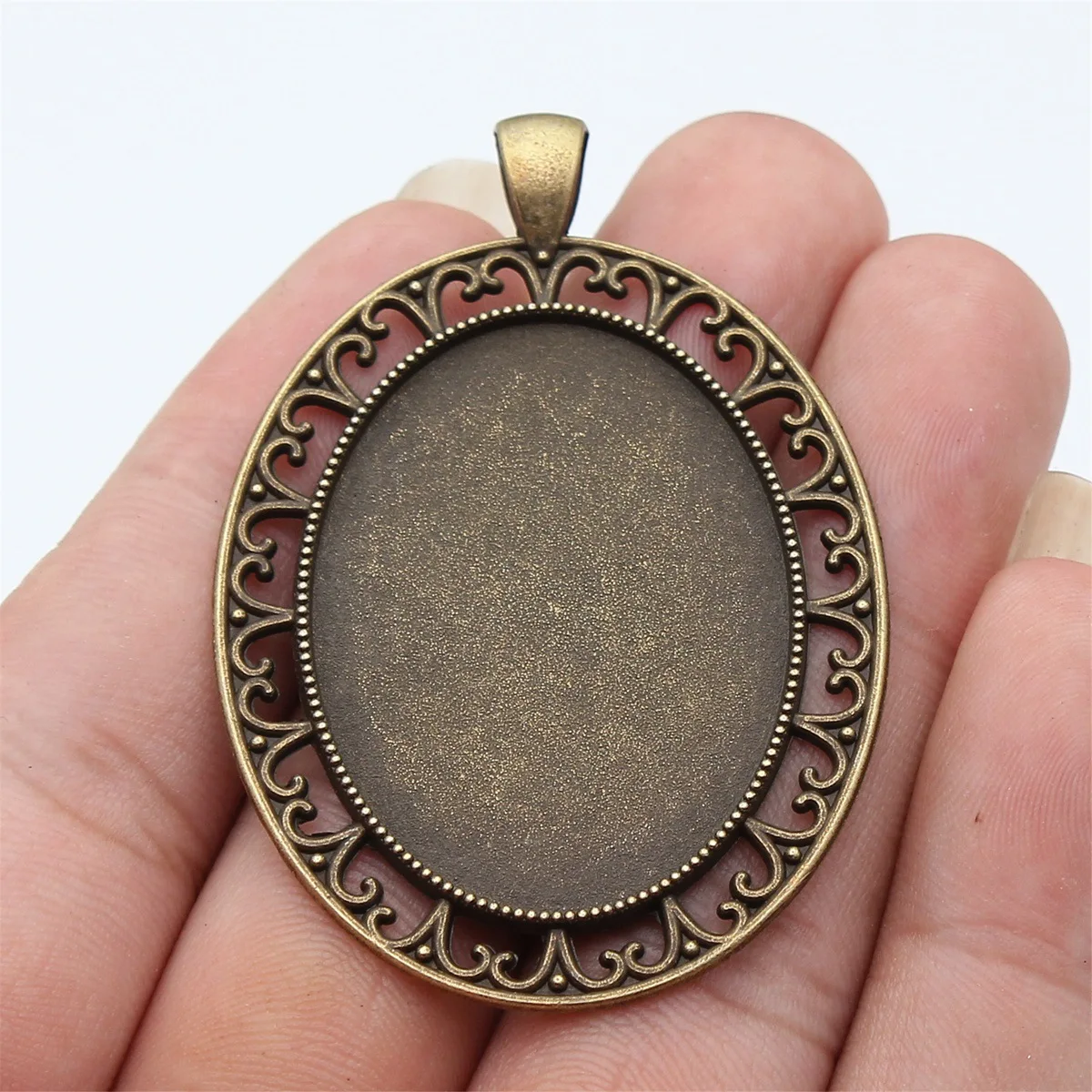 6pcs Inner Size 30x40mm(1.18x1.57inch) 2 Colors Oval Side Perforation Style Cameo Cabochon Pendant Base Setting DIY Findings