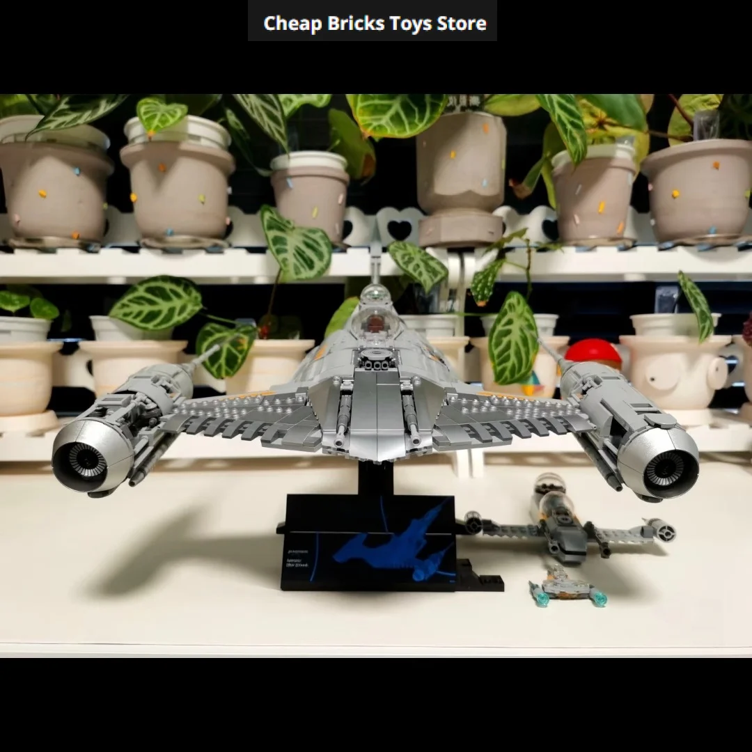 Décoration d'intérieur Cadeaux pour adultes Le moins cher UCS N-1 Starfighter 2026 1809 pièces Blocs Briques Modèle de présentation Astronef spatial Jouet à assembler