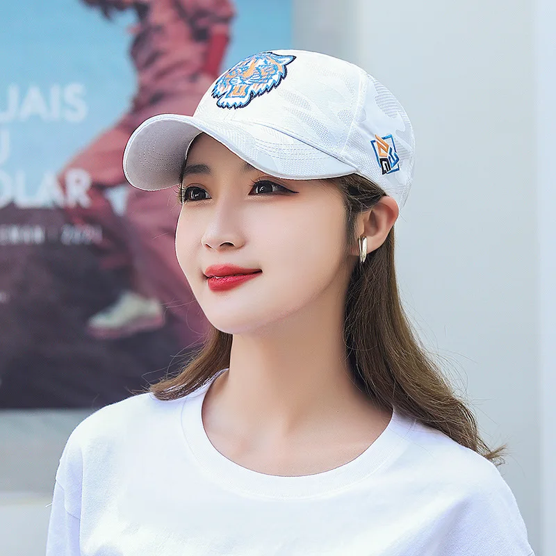 Spring Autumn High-end Camouflage Cotton Baseball Cap Deer Head Embroidered Sun Hat Personalized Tiger Head Duck Tongue Hat
