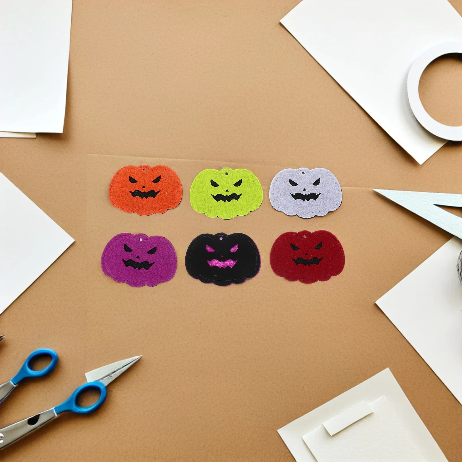 

24pcs Halloween Decorations Pumpkin Patches Diy Felt Sew On Applique For Costumes Parties Indoor Outdoor Use, Cute Cartoon