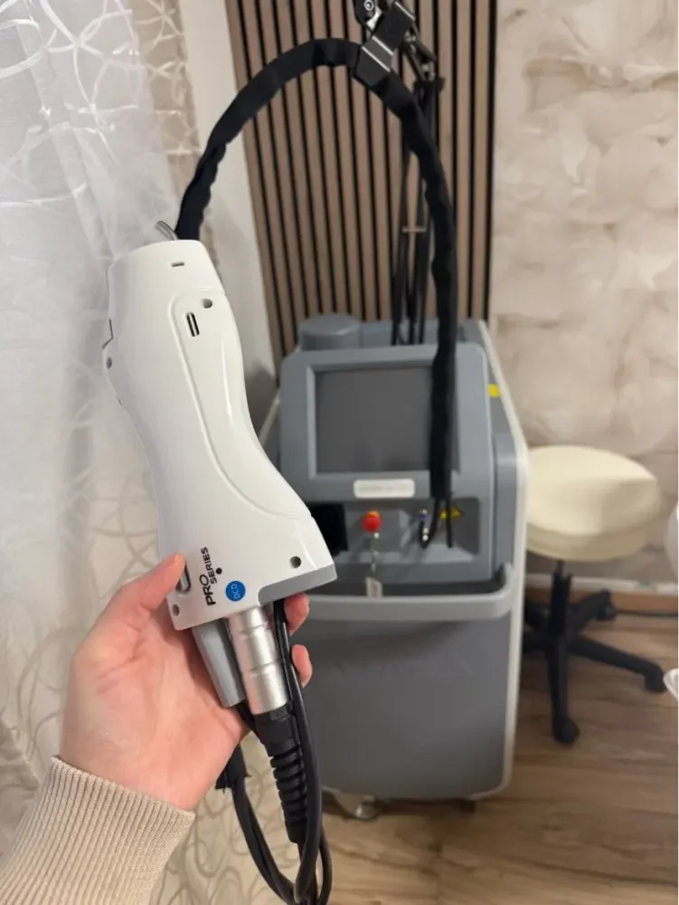 

Профессиональный аппарат CE 2026 с большим экраном Alex 755 нм для омоложения кожи и удаления волос на голове, руках, ногах — Горячая распродажа, функции охлаждения, IT-технологии