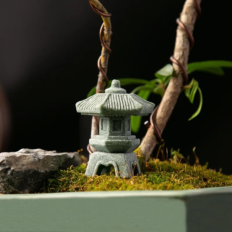 Miniature Pagoda Lantern Buddha Figurine Outdoor Fairy Garden Decoration for Micro Landscape Yard Aquarium Bonsai Zen Ornaments