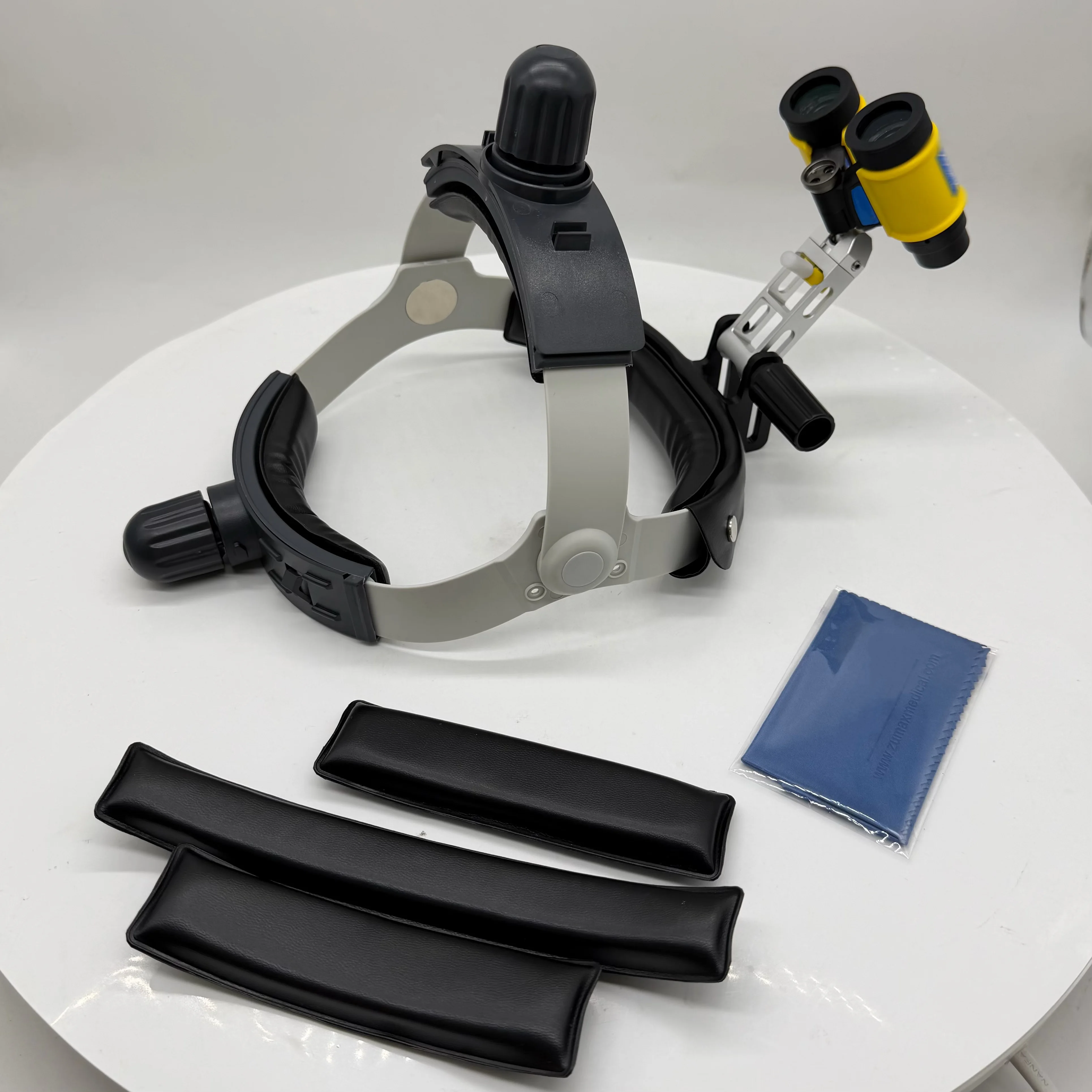 العدسة الجراحية المثبتة على رأس الأسنان SLH 4.0X & 5.0X & 6.0X المكبر الجراحي الطبي للأسنان