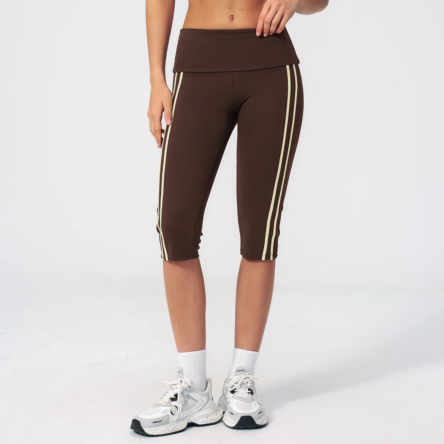 High Waist Yoga Pants Capri Leggings with Pockets for Women Tummy Control Running Workout Capri Leggings for Women Capri Pants