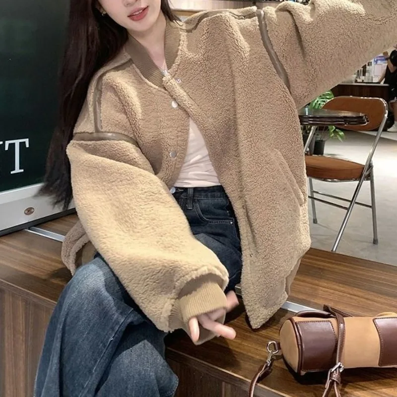 Winter 2024 New Short Thick Lambswool Coat Women Loose Baseball Uniform Jackets 2024 Autumn All-match Casual Female Tops