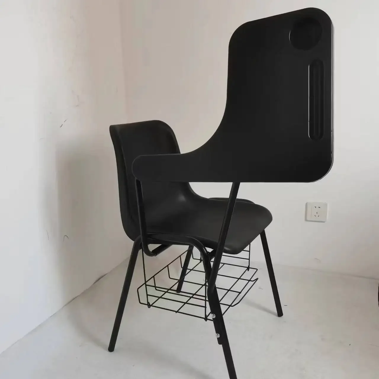 

Hot Selling Comfortable School Furniture PP Plastic Chair student chair with writing pad and bookrack for home office