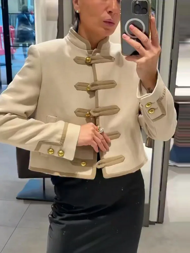 Elegantní zlatá přepínací zkrácená bunda s dlouhým rukávem a polstrovaným ramenem, podzimní kancelářský kabát 2025, retro elegantní dámské svrchní oblečení - náhled 2