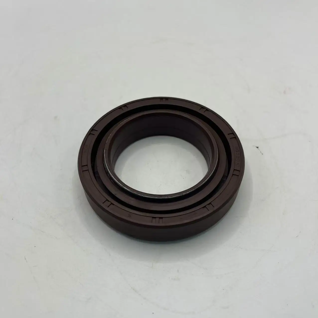 1pc 52*85*16/19  BQ3201G same as AQ7747E  harvester anti-mud water oil seal rotation inner rotation oil sea