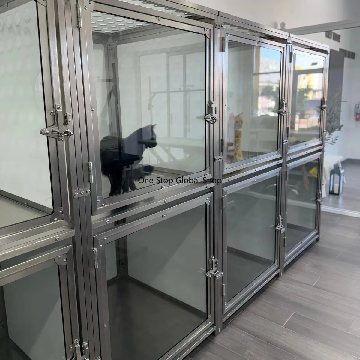 Wholesale Manufacturer Large Cat Cage Luxury Double-Deck Pet Kennel Stainless Steel Metal Bank Pet Cages Plastic Tray Pallet