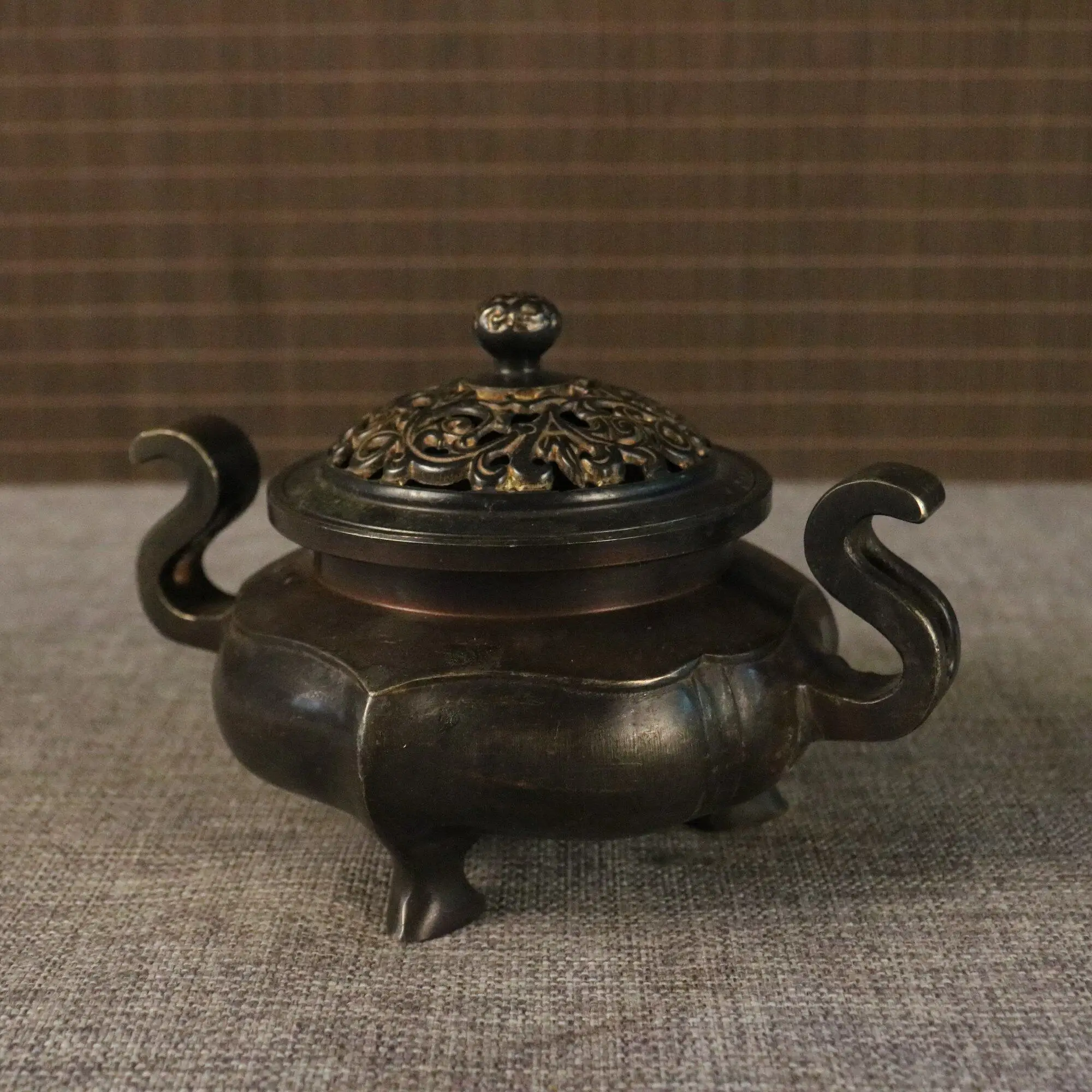 Antique Pure Copper Double Ear Three Leg Incense Burner Home Living Room Study Tea Table Decor Incense Holder