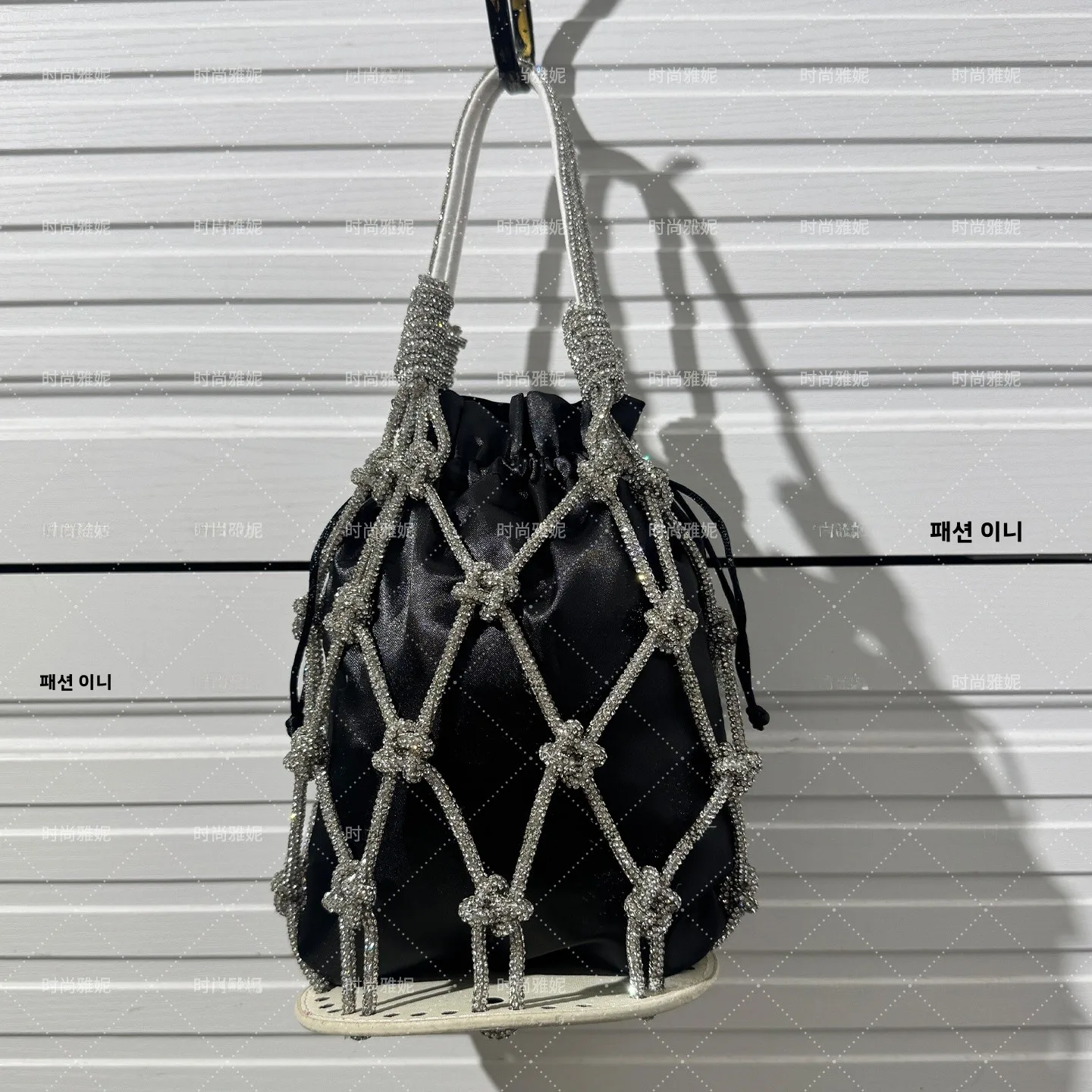 faionable-yanie-korean-sle-silver-diamond-embedded-woven-handbag-women's-casual-photoaphy-handbag-travel-photoaphy