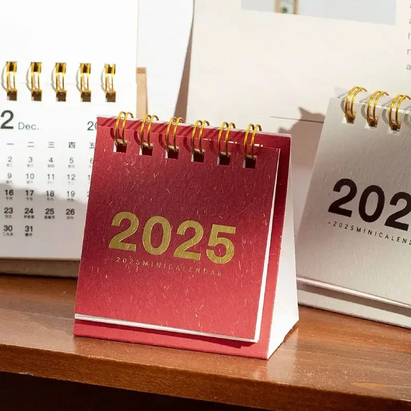 

2025 Mini Simple Small Desk Calendar Pocket Portable Daily Memo Calendar Planner Desktop New Year Table Home Decoration Supplies