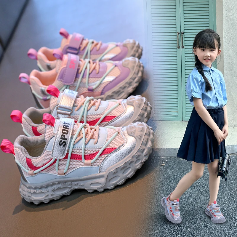 

Детская повседневная обувь. Кроссовки с резиновой износостойкой подошвой. Модная удобная удобная спортивная обувь.