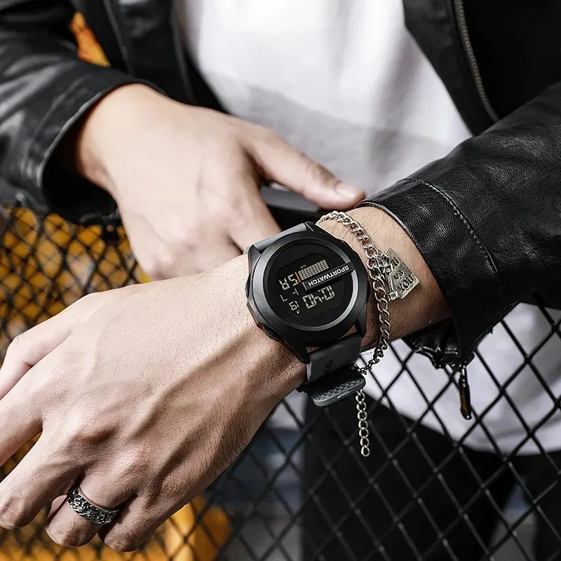 Relojes electrónicos multifuncionales para hombre, reloj deportivo resistente al agua, con luz nocturna, para exteriores, a la moda, novedad