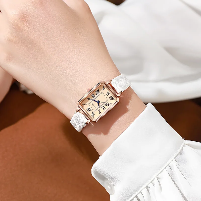 Reloj de cuarzo chapado en oro de lujo para mujer, reloj cuadrado de acero inoxidable para mujer de negocios, reloj de moda, reloj plegable de escala Simple