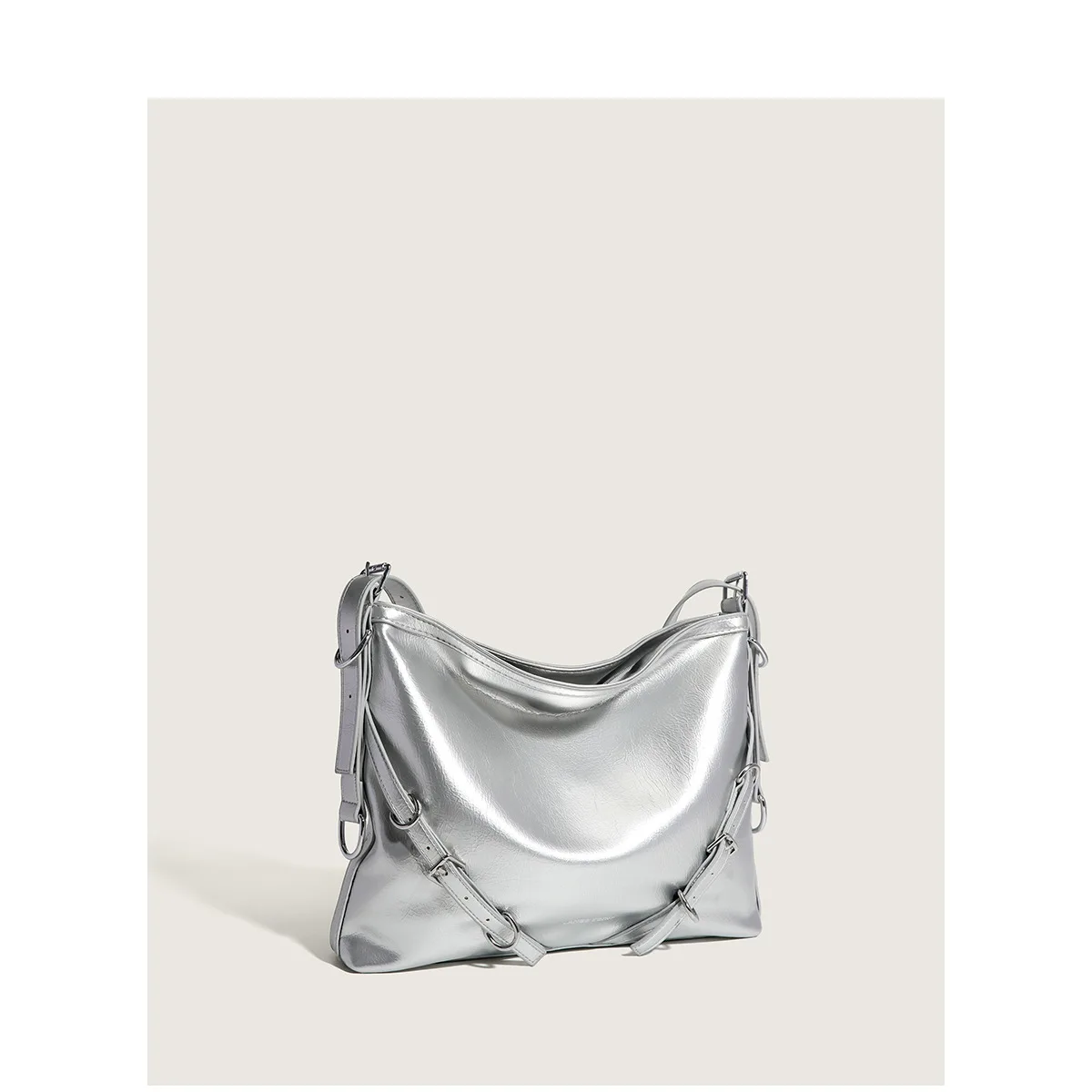 Popular Metallic Silver Hobo Bag for Women Leisure Design Brand Leather Shoulder Bag with Buckle Decoration Ladies Handbag