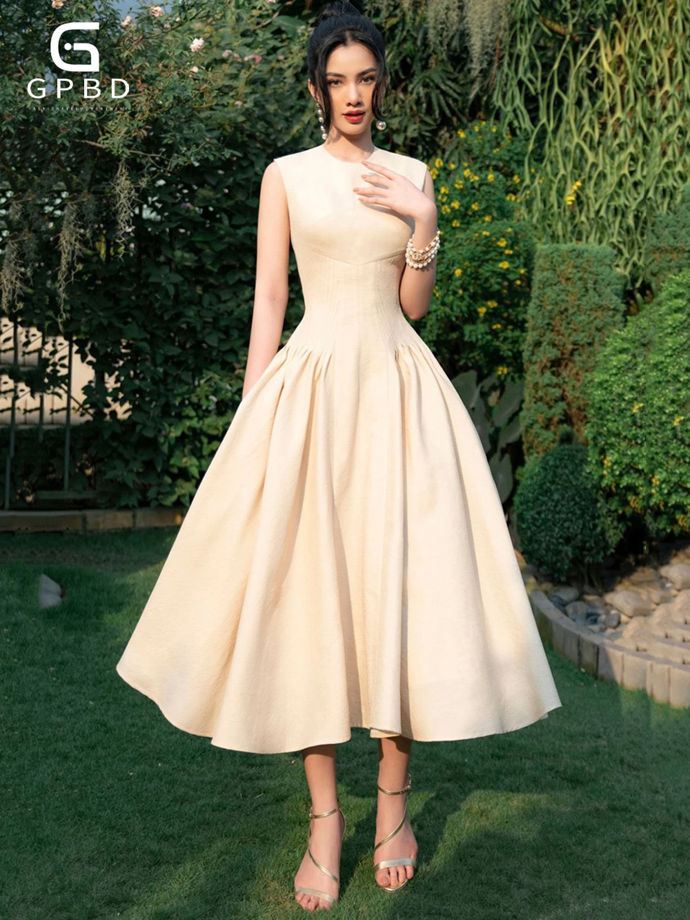 

Women'S Solid Sleeveless High Waisted Large Hem Midi Dress Formal Elegant Celebrity Dinner Party Outfit 2025 Summer New