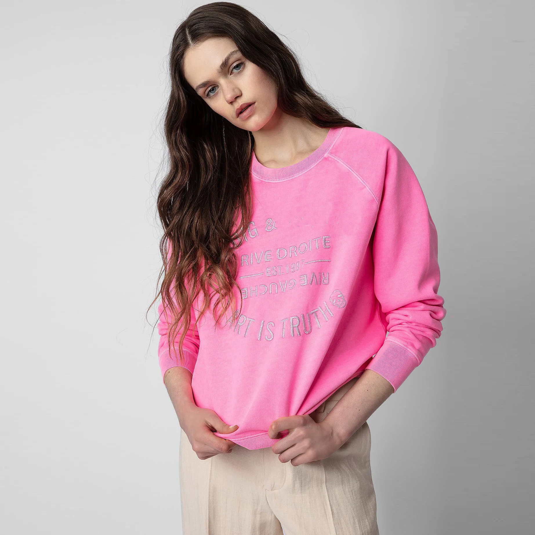 New French niche ZV classic letter embroidery, stir fried color, wash water, insert shoulder sleeves, women's hoodie