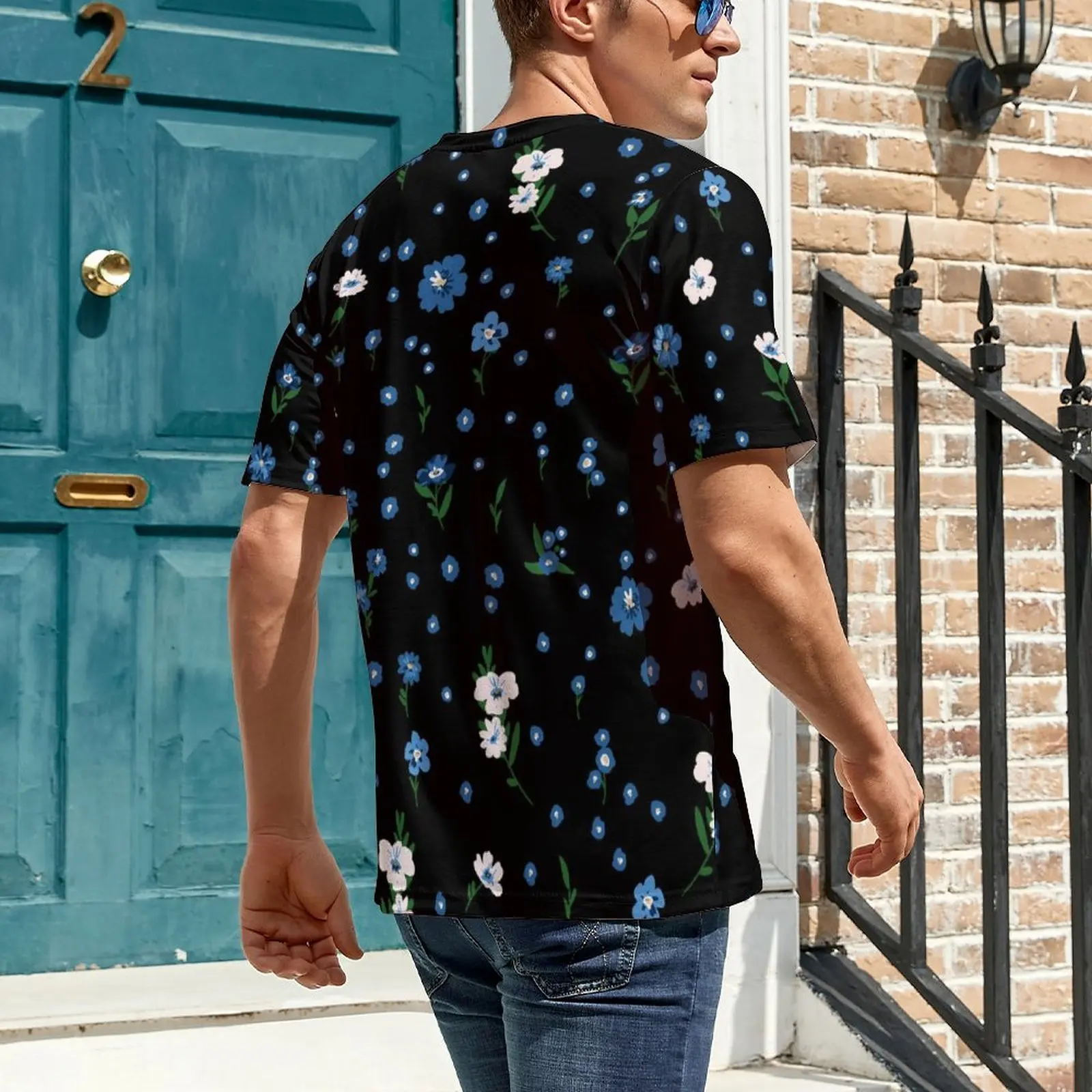 Oversized T Shirt Original Blue White Daisies T Shirts Cute Flowers Y2K Casual Crew Neck Tshirt Mens Popular Design Tees